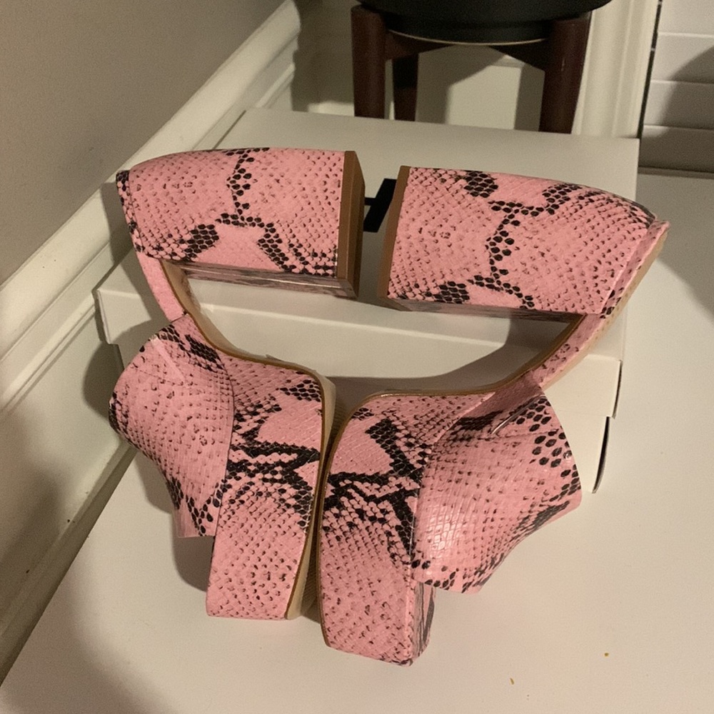 SCHUTZ Pink Snakeskin Platform Block Heel Sandals - Picture 10 of 13
